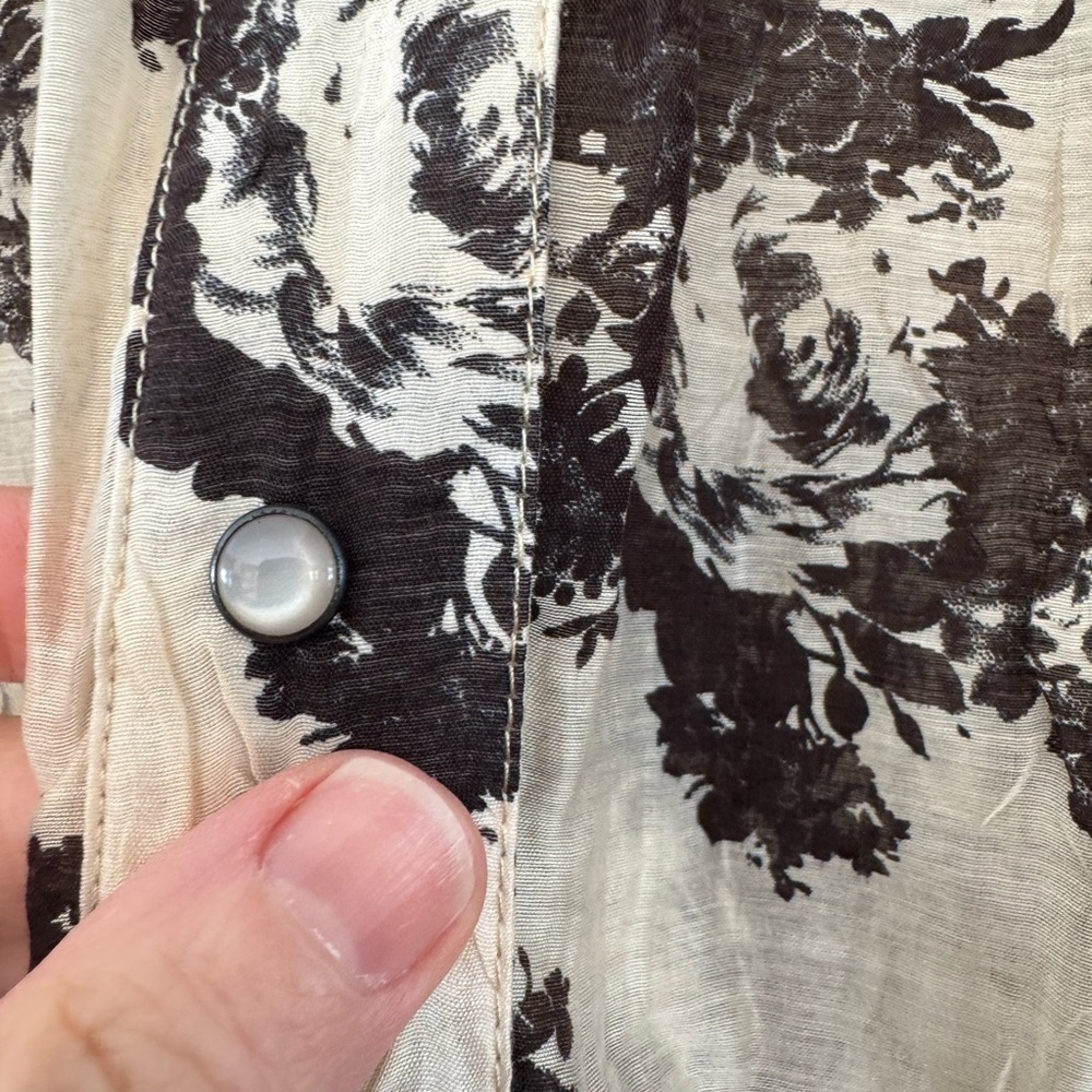 NWT Coldwater Creek Extended Size Tonal Printed Shirt / Snap Close / 18 - Picture 2 of 14